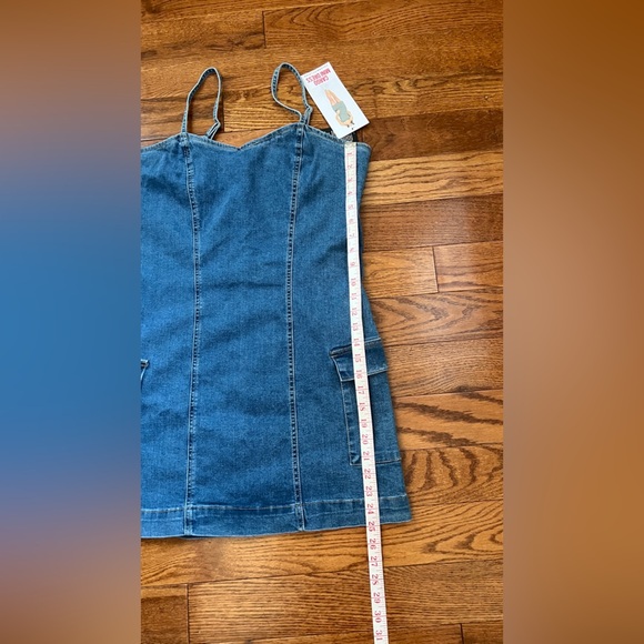 NWT- Celebrity Pink Jeans Smocked Back Dress with Cargo Pockets Sz L - Picture 3 of 10